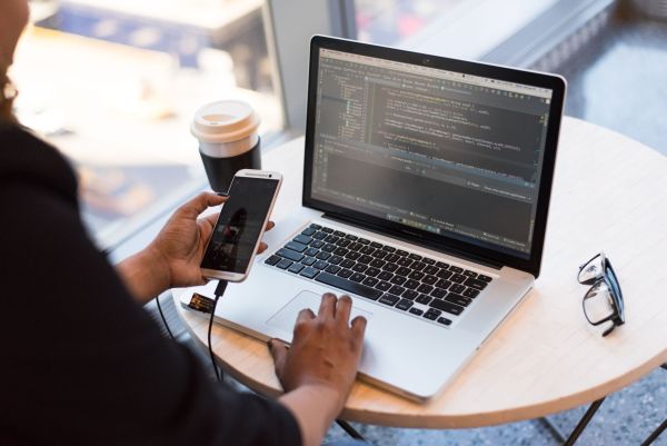 Externalisation informatique à madagascar : qualité et compétitivité