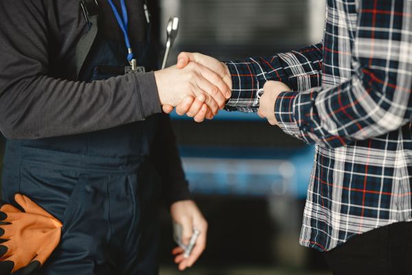 Partenariat clé : la solution gmao dimomaint pour l'optimisation