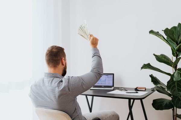 Réussir en freelance : vos outils pour une carrière florissante